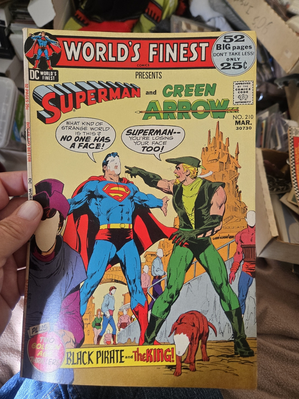 DC World's Finest Superman and Green Arrow Comic - Yellow, Blue, Green